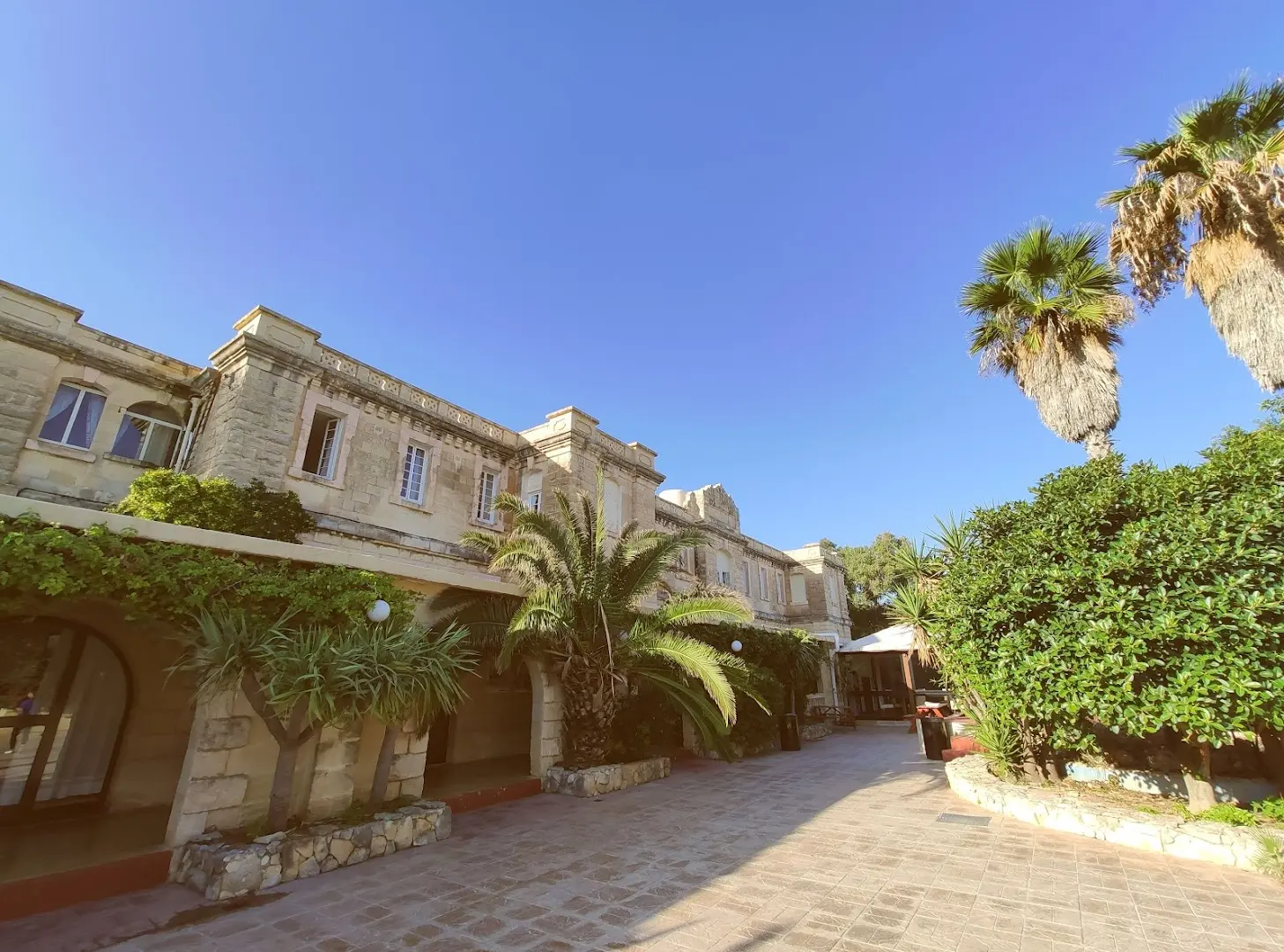 cocohub malta photo