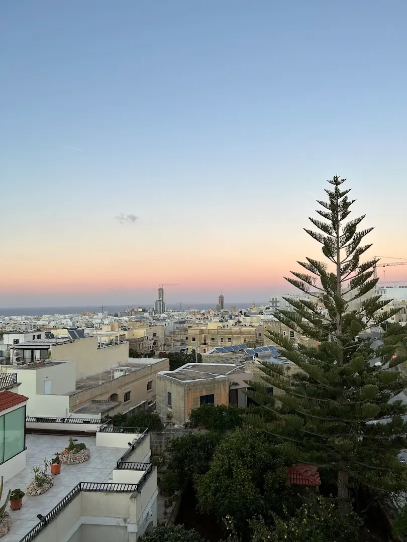 EVOLVE Coliving Coworking Malta  WF6G+QM San Ġwann photo