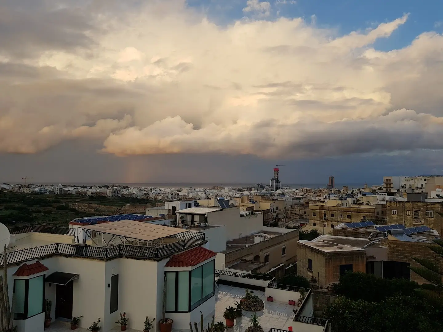 EVOLVE Coliving Coworking Malta  WF6G+QM San Ġwann photo