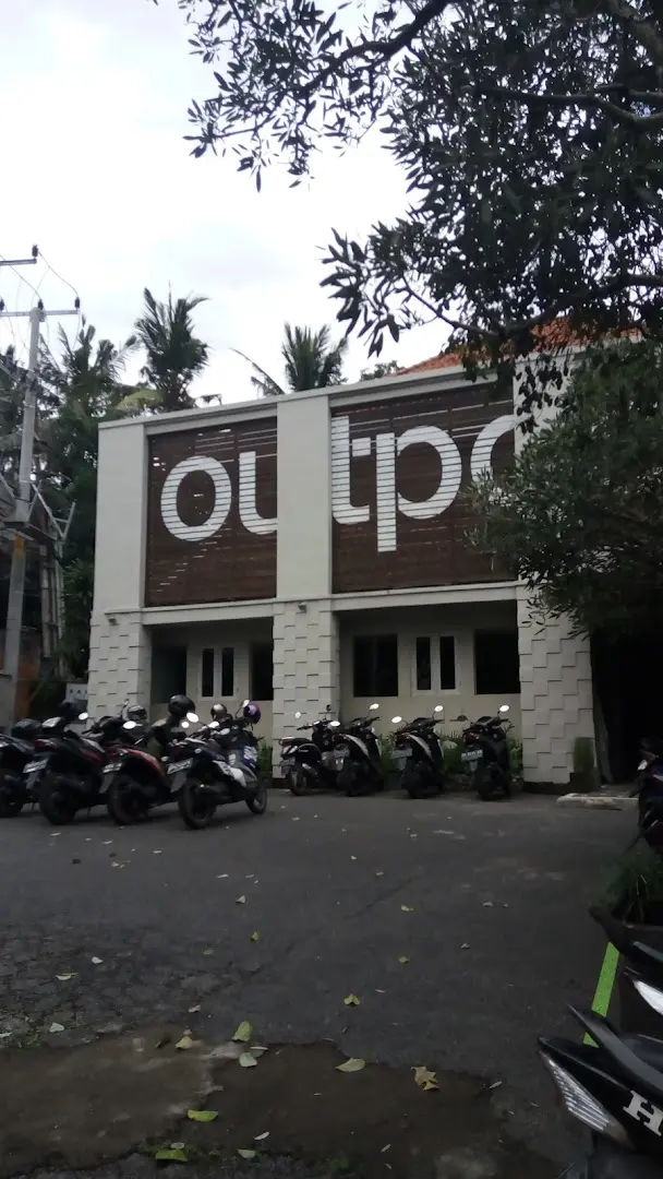 Outpost Ubud Coworking photo