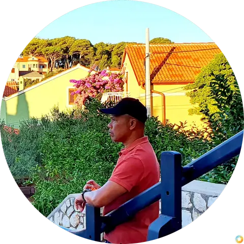 Efren Pavo