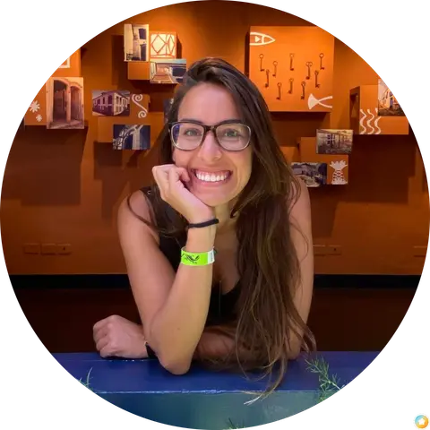 Mariana de Paula Carneiro Costa