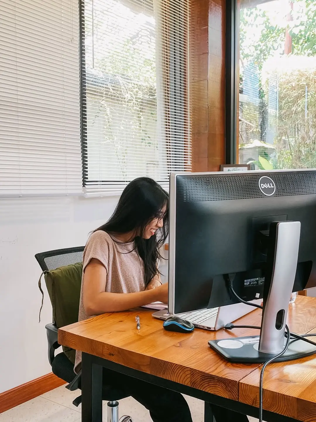 Work feels different when the space inspires you.
Find your focus, meet like-minded people, and
create something great a