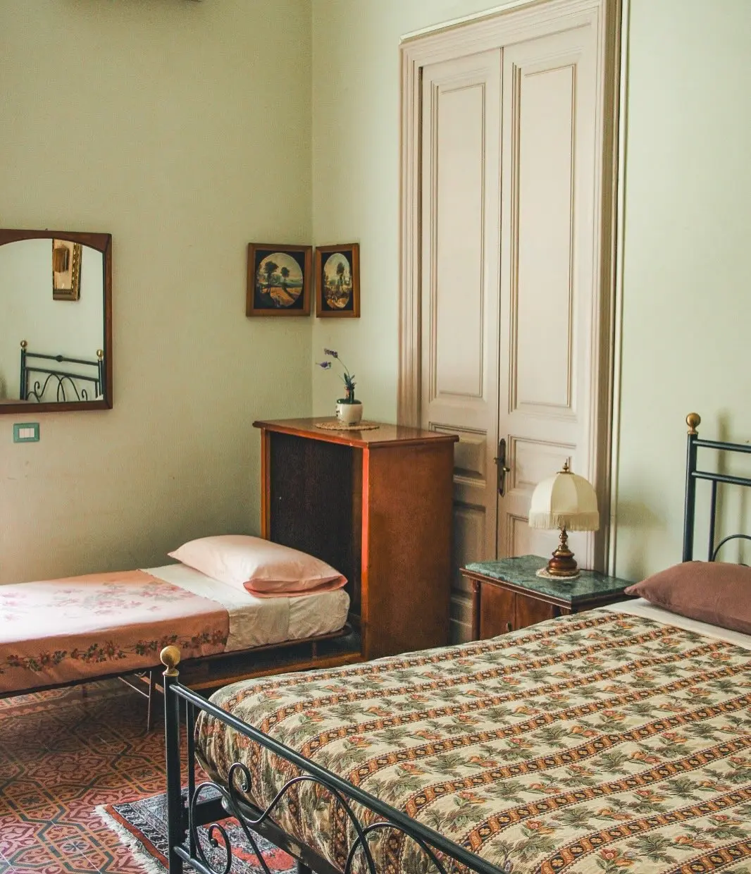 - Private rooms 2 & 3 -

🌿 Why Casa Verdi? ___
At @casaverdicatania we try to approach our business like a family, influ