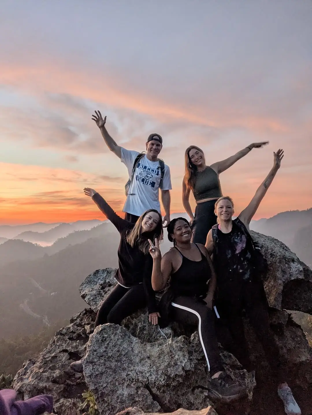 Our favourite May group pictures 📸🤩😍

Did you or your Co404 buddies make it into this month’s group pictures selection?

