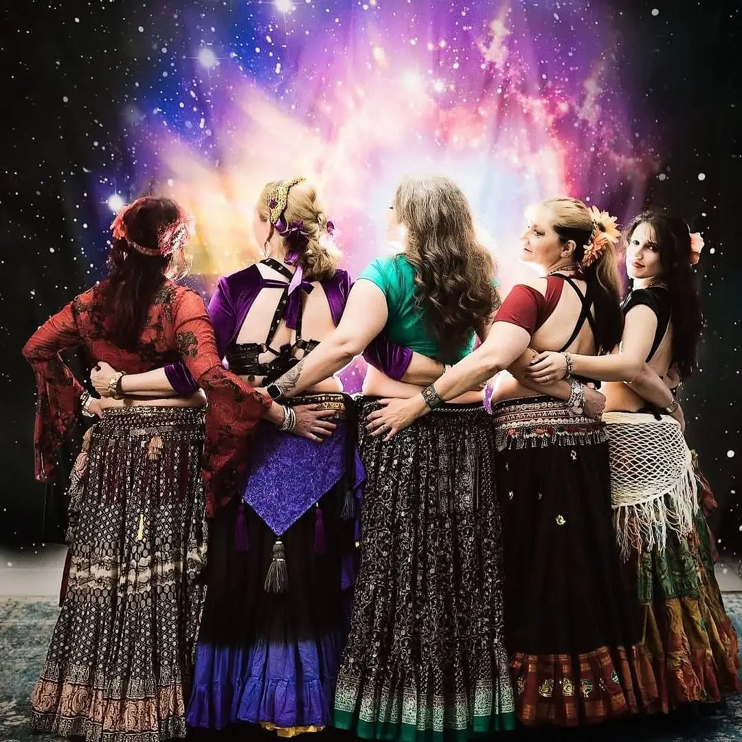 This Sat 2/17 at 4pm, @kaliliacheryl’s PSYbel body-positive belly dancing troupe performs at @est8ofmind, with proceeds 