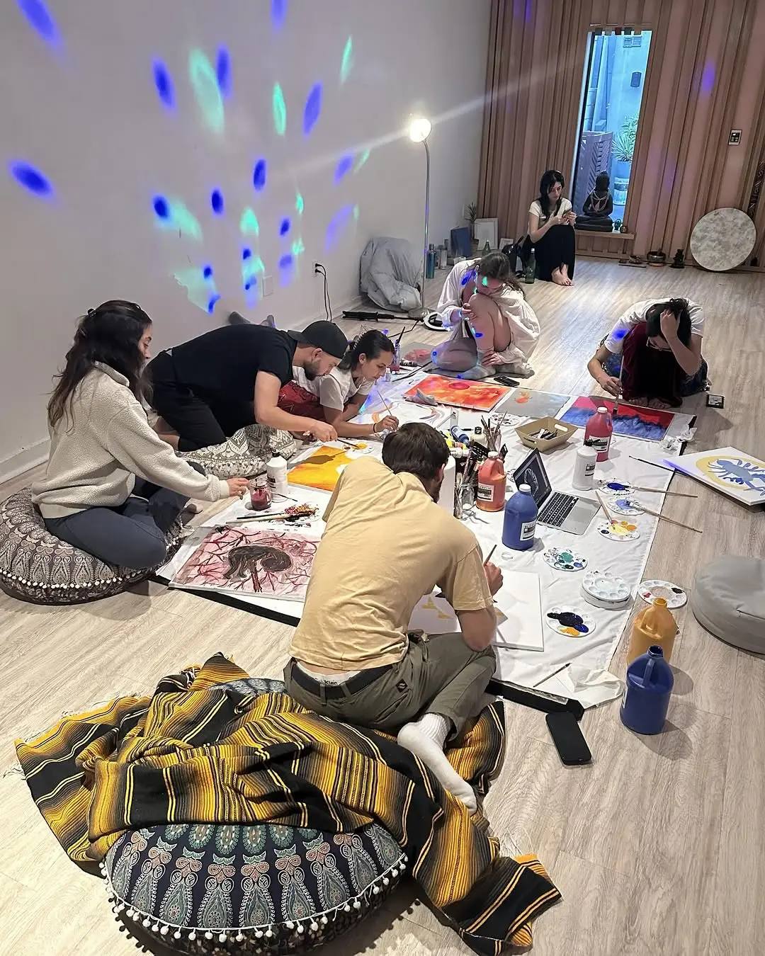Open paint nights in preparation for Venice Art Crawl 🎨 www.havencoliving.com #art #veniceartcrawl #veniceartcrawl2024 #