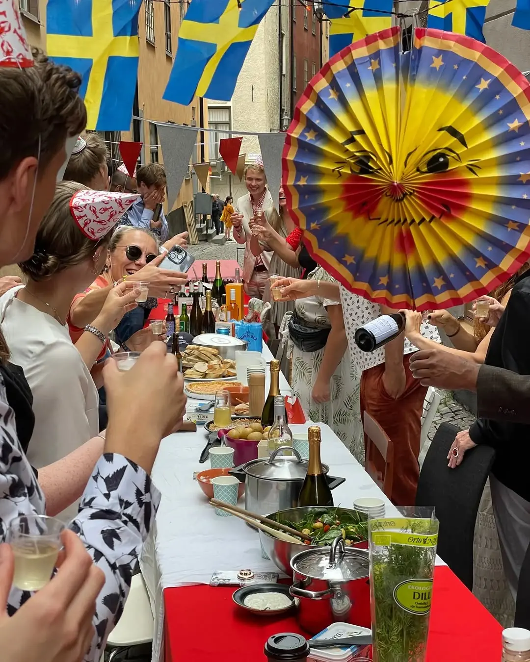 Another year, another crayfish party. One of the yearly highlights at Hus24 ❤️🦞❤️ #coliving