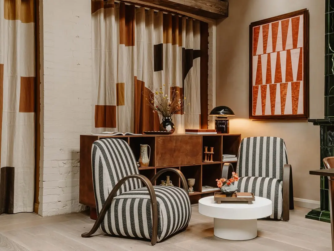@houseofquinn was one of the talented designers who helped bring our guest lounge to life at Mason & Fifth, Belsize Park