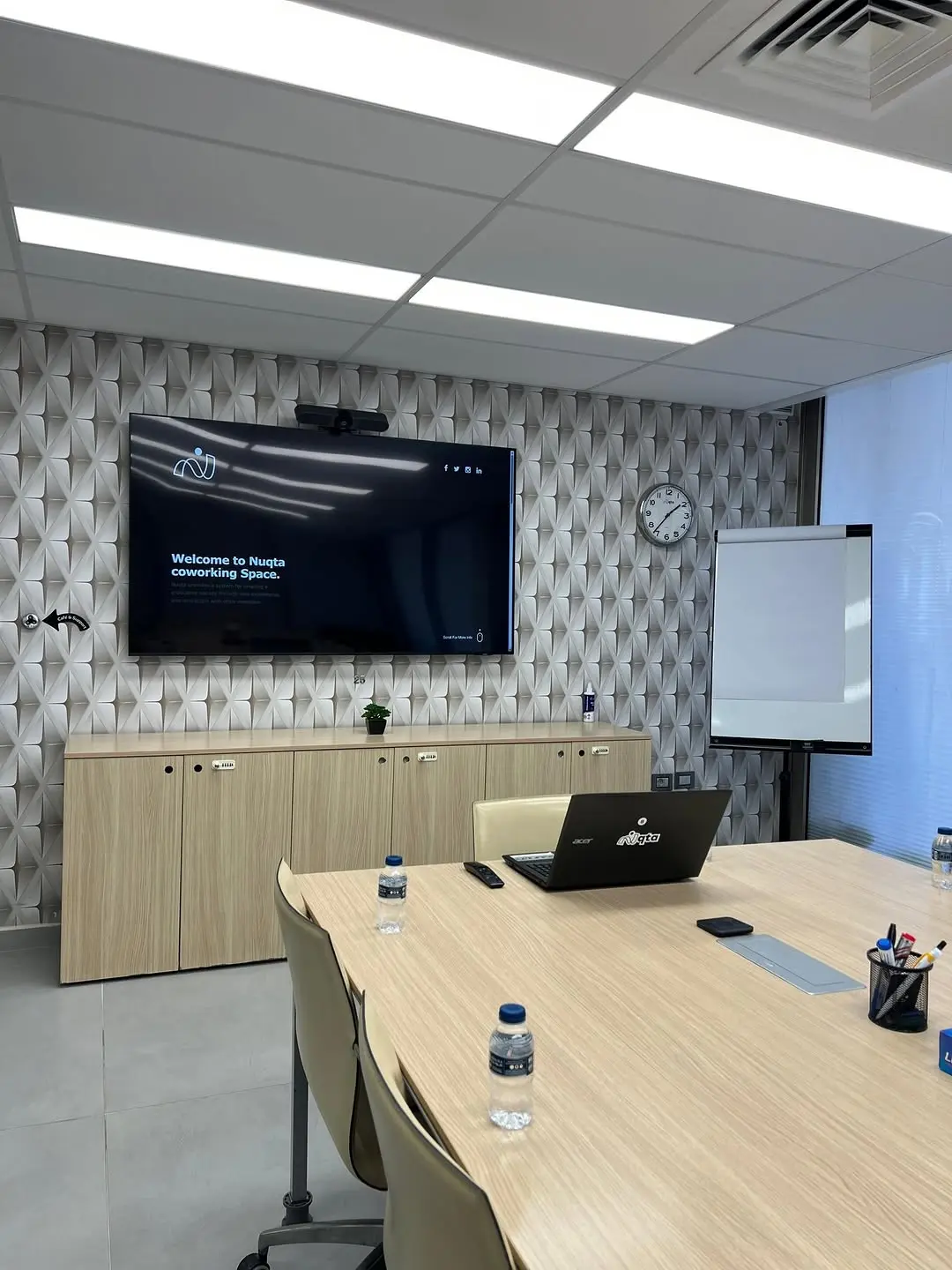 With top-notch tec and a vibe that inspires, your next meeting will be a game-changer. Elevate your business game and ma