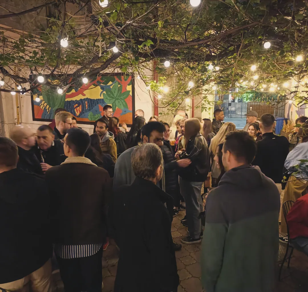 Last Friday, we hosted at our cafe @amsocialspace the 1 year anniversary of the @expatsinbucharest meetup and it was ama