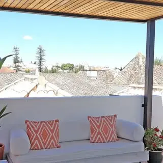 Calçada Guesthouse - B&B and Co-living/Working space logo